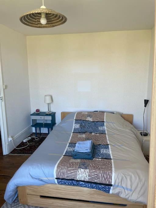 Agreable Maison De Ville A Semur En Auxois Exterior foto