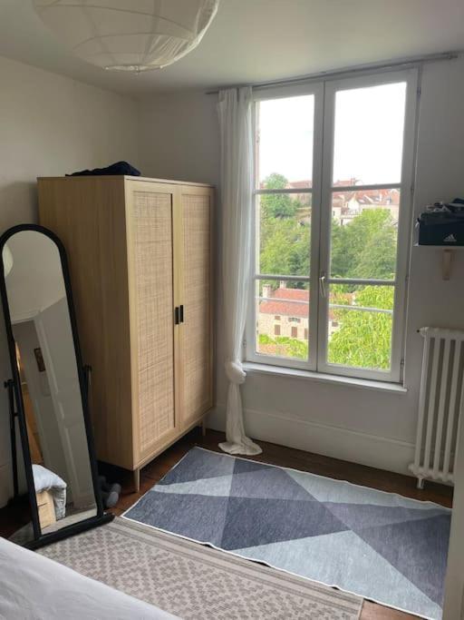 Agreable Maison De Ville A Semur En Auxois Exterior foto